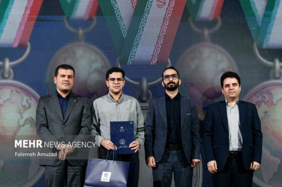 مراسم تجلیل از مدال آوران المپیادهای جهانی