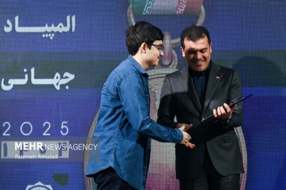 مراسم تجلیل از مدال آوران المپیادهای جهانی