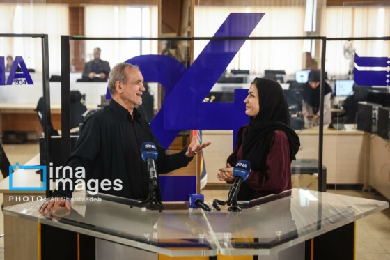 حضور سرزده رئیسجمهور در خبرگزاری ایرنا