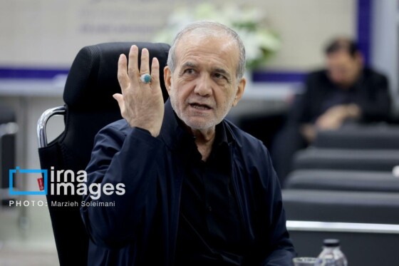 حضور سرزده رئیس‌جمهور در خبرگزاری ایرنا