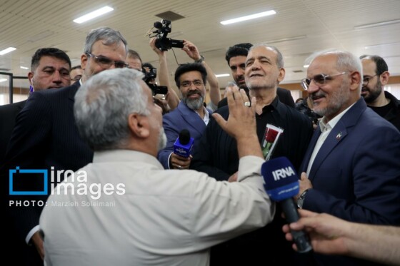 حضور سرزده رئیس‌جمهور در خبرگزاری ایرنا