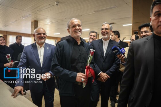 حضور سرزده رئیس‌جمهور در خبرگزاری ایرنا