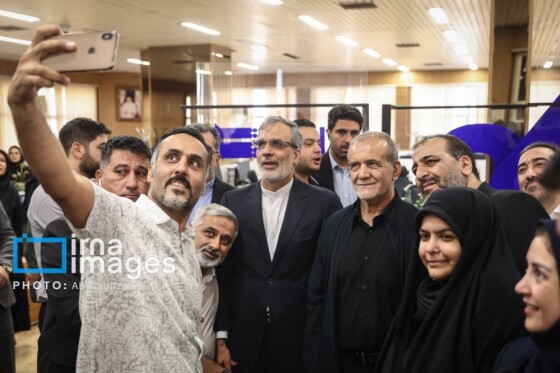 حضور سرزده رئیس‌جمهور در خبرگزاری ایرنا