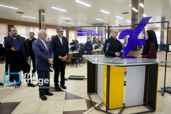 حضور سرزده رئیس‌جمهور در خبرگزاری ایرنا