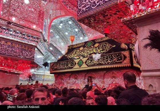حرم امام حسین (ع) در آستانه اربعین؛ دریای اشک و زمزمه عاشقان