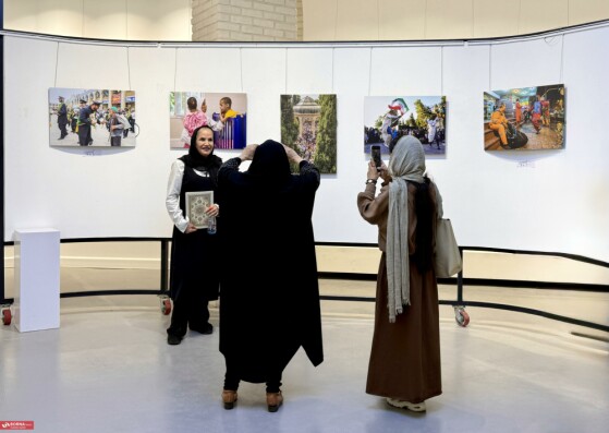 افتتاح نمایشگاه عکس عکاسان خبری استان فارس