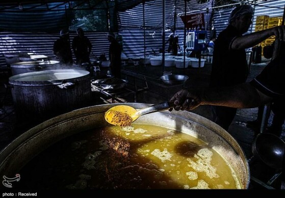 اقامت و پذیرایی زائران اربعین حسینی در موکب بنیاد مستضعفان