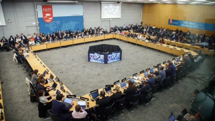 اول تعلیق تقابل، دوم خروج از لیست سیاه