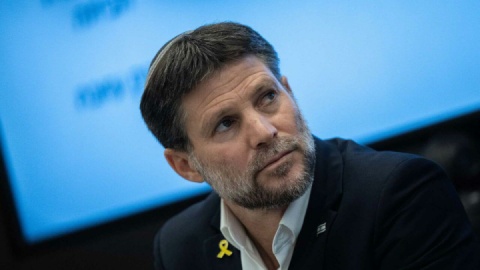 تلاش وزیر داریی اسرائیل برای کناره‌گیری از کابینه رژیم صهیونیستی