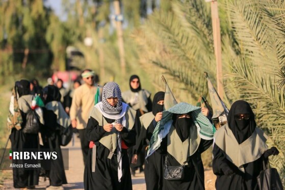 حضور پرشور دختران دانشجو در مسیر نور