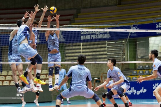 آخرین تمرین تیم ملی والیبال زیر ۲۱ سال مردان قبل از اعزام به مسابقات جهانی