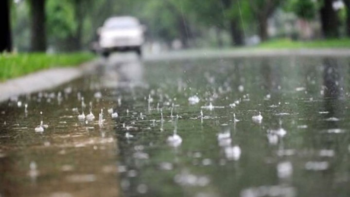 رگبار و رعد و برق در ۱۶ استان