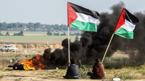 برای حمایت از راه‌حل ۲دولتی و برقراری صلح، باید فلسطین را به رسمیت شناخت