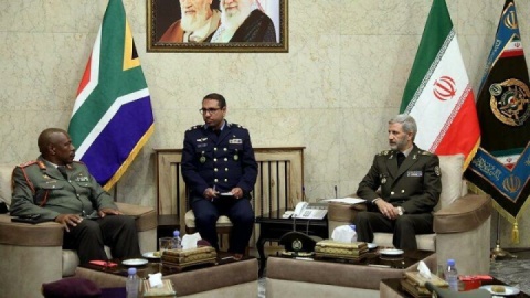 فرمانده کل ارتش: موضع آفریقای جنوبی در محکومیت رژیم صهیونیستی و آمریکا، شجاعانه است
