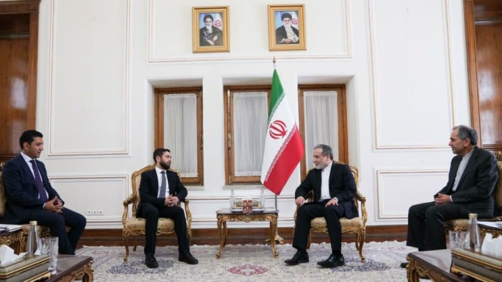 دیدار معاون وزیر امور خارجه ارمنستان با عراقچی