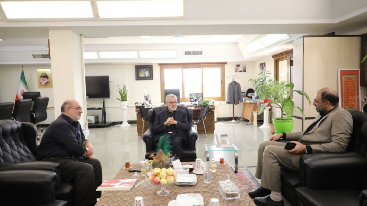 رادیو اربعین؛ پل ارتباطی دل‌های زائران با حال و هوای کربلای معلی