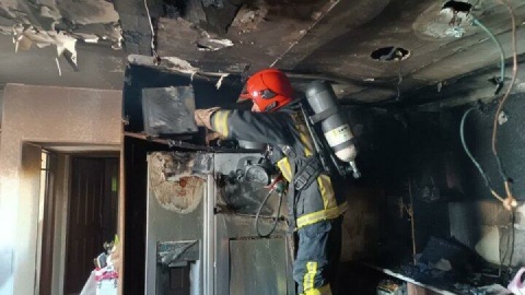 نجات ۱۰ نفر از حریق مجتمع مسکونی در مشهد