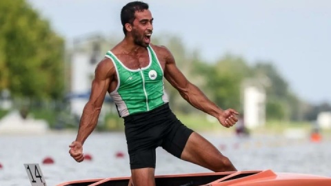 پور عزیز: رضایی نمی‌خواهد دست خالی به ایران برگردد