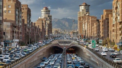 ترافیک پرحجم و سنگین در برخی از معابر و بزرگراههای پایتخت