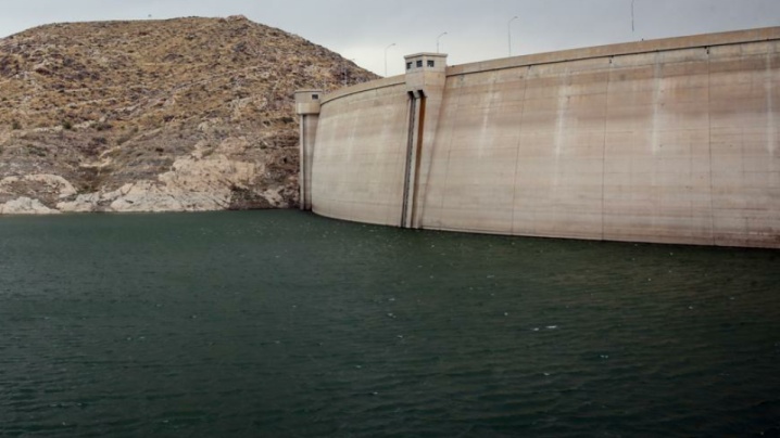 کاهش ۲۵ درصدی حجم آب موجود در سد‌های ایران نسبت به سال قبل