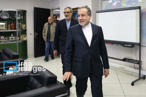 حضور وزیر امور خارجه در ایرنا