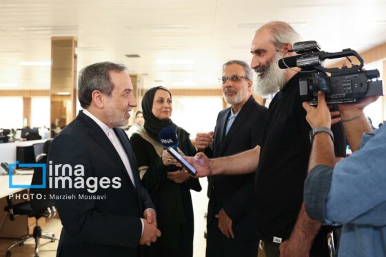 حضور وزیر امور خارجه در ایرنا