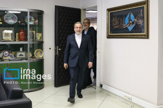 حضور وزیر امور خارجه در ایرنا