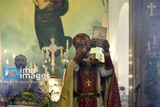 بزرگداشت عروج حضرت مریم (س) و عید تبرک انگور