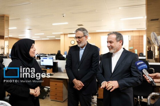 حضور وزیر امور خارجه در ایرنا