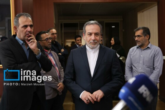 حضور وزیر امور خارجه در ایرنا