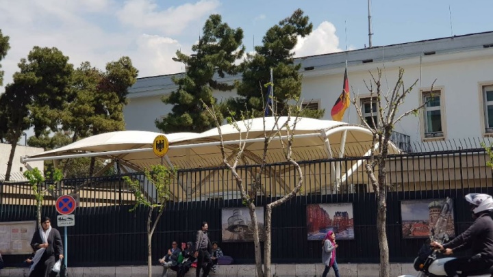 سفارت آلمان دو ماه است که تعطیل است / به شایعات توجهی نکنید!