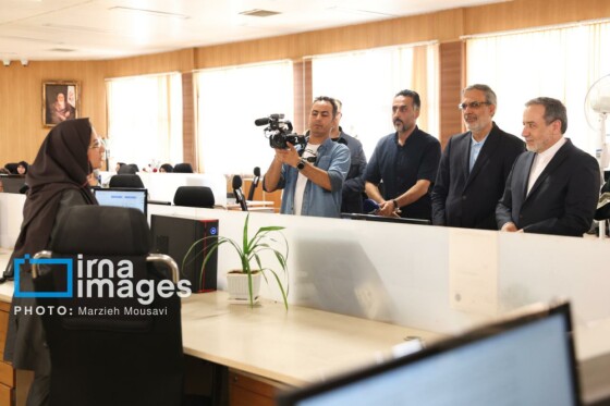 حضور وزیر امور خارجه در ایرنا