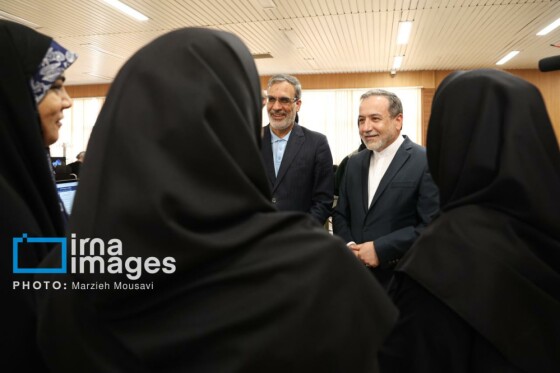 حضور وزیر امور خارجه در ایرنا