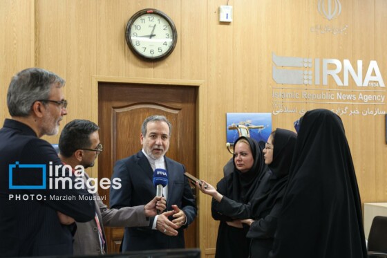 حضور وزیر امور خارجه در ایرنا