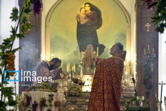 بزرگداشت عروج حضرت مریم (س) و عید تبرک انگور