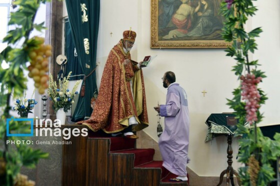 بزرگداشت عروج حضرت مریم (س) و عید تبرک انگور