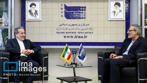 گزارش تصویری/ حضور وزیر امور خارجه در ایرنا