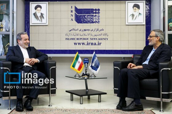 حضور وزیر امور خارجه در ایرنا