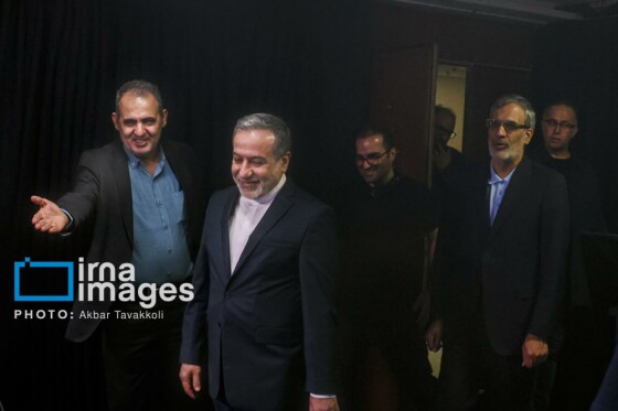 حضور وزیر امور خارجه در ایرنا