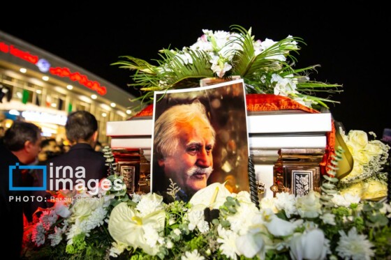 ورود پیکر استاد محمود فرشچیان به اصفهان