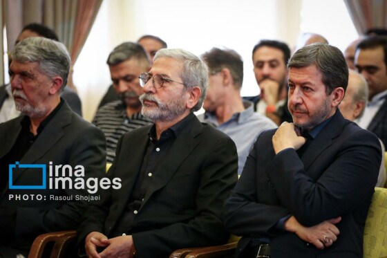 نشست وزیر فرهنگ و ارشاد اسلامی با هنرمندان، پیشکسوتان