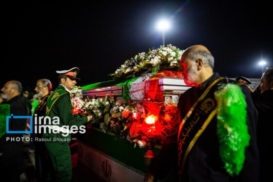 ورود پیکر استاد محمود فرشچیان به اصفهان