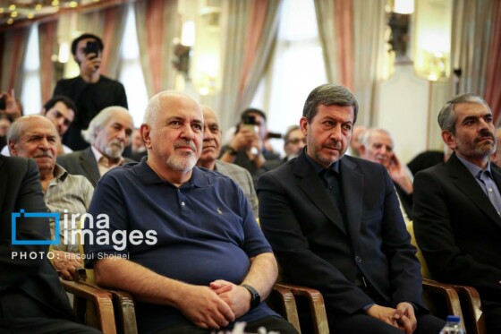 نشست وزیر فرهنگ و ارشاد اسلامی با هنرمندان، پیشکسوتان