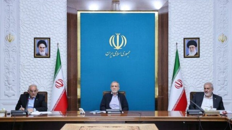 پزشکیان: آغاز پروژه‌های مربوط به تولید برق نباید به هیچ وجه معطل بماند