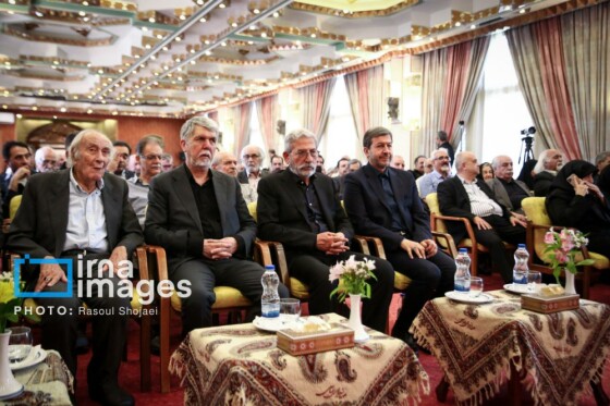 نشست وزیر فرهنگ و ارشاد اسلامی با هنرمندان، پیشکسوتان