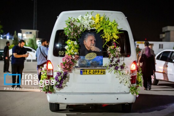 ورود پیکر استاد محمود فرشچیان به اصفهان