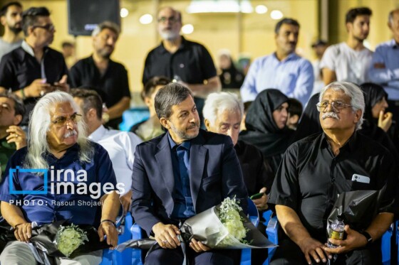 ورود پیکر استاد محمود فرشچیان به اصفهان