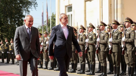 گرارش تصویری/ استقبال رسمی نخست وزیر ارمنستان از رئیس جمهور