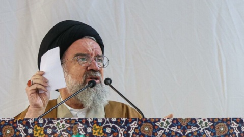 نماز جمعه تهران به امامت آیت‌الله سید احمد خاتمی اقامه می‌شود