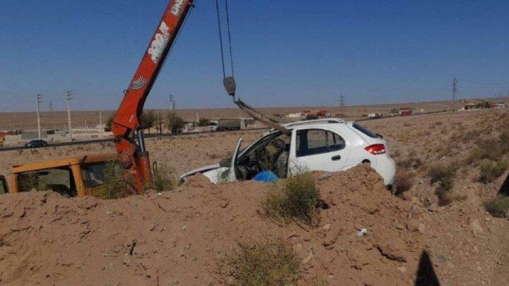 انحراف خودرو در محور میامی به سبزوار ۵ مصدوم برجای گذاشت/ یکی از مصدومان اتباع هندوستان است